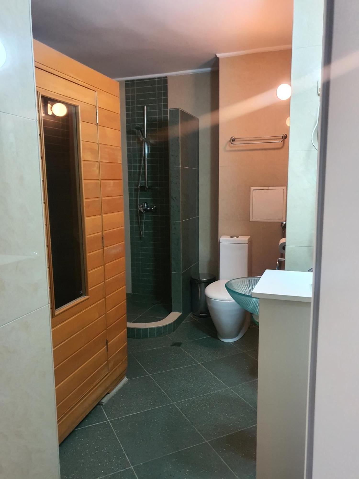 Family Hotel Central Burgas City Eksteriør billede