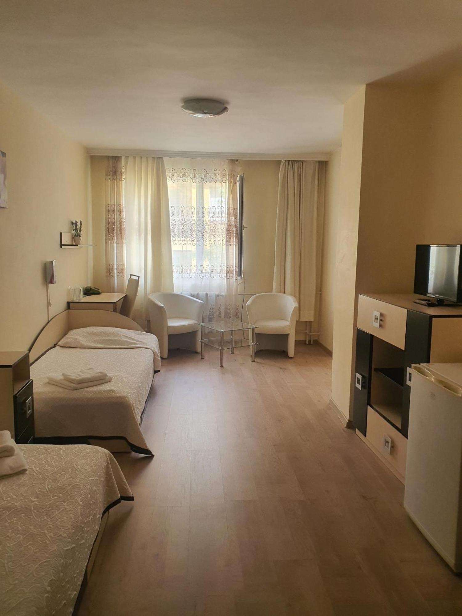 Family Hotel Central Burgas City Eksteriør billede
